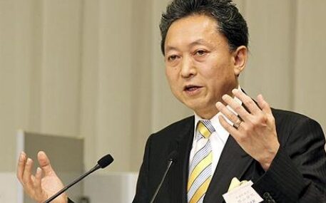 Японский премьер сократит выбросы парниковых газов на 25%