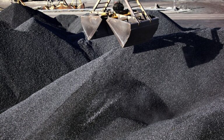 coal-mine-shovel-1024×682