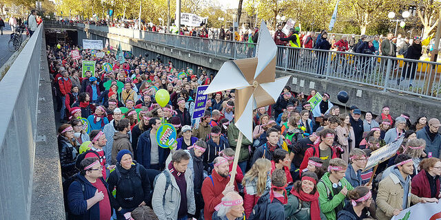 37456732874_6ee8d4efca_z