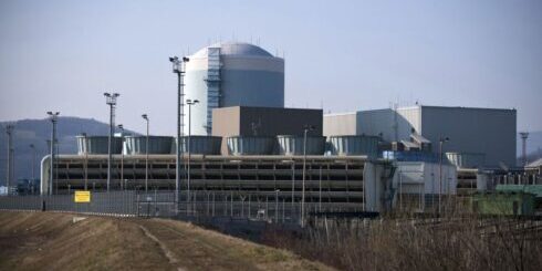 104b331b2391f53f354f1b17c6e28ff4